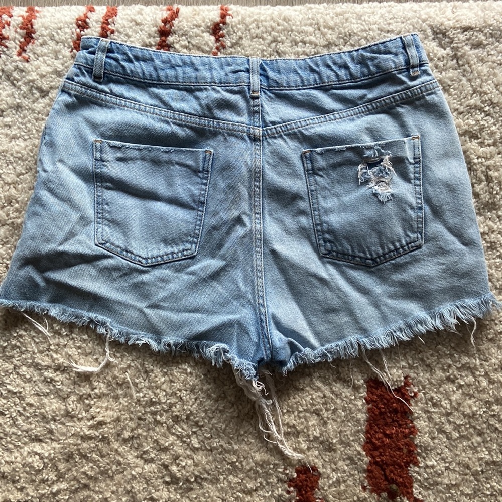 ASOS Denim Shorts - Picture 4 of 4